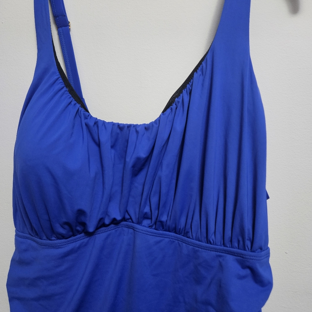 Sz 24 One Piece Swimsuit - Picture 4 of 7
